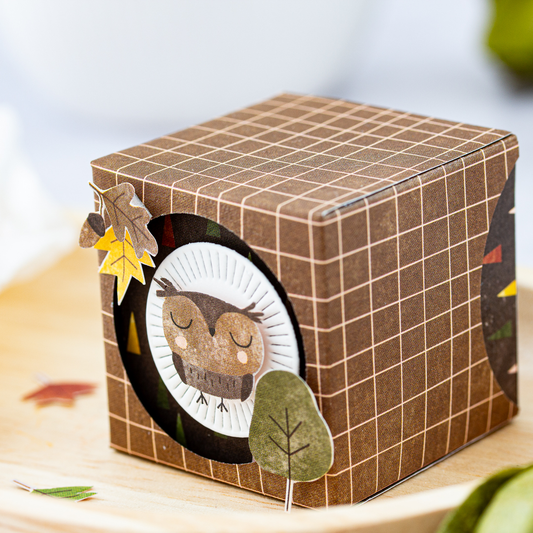 Schubladenfensterbox Anleitung als kleine Pralinenverpackung gebastelt. Als Dankeschön Geschenk