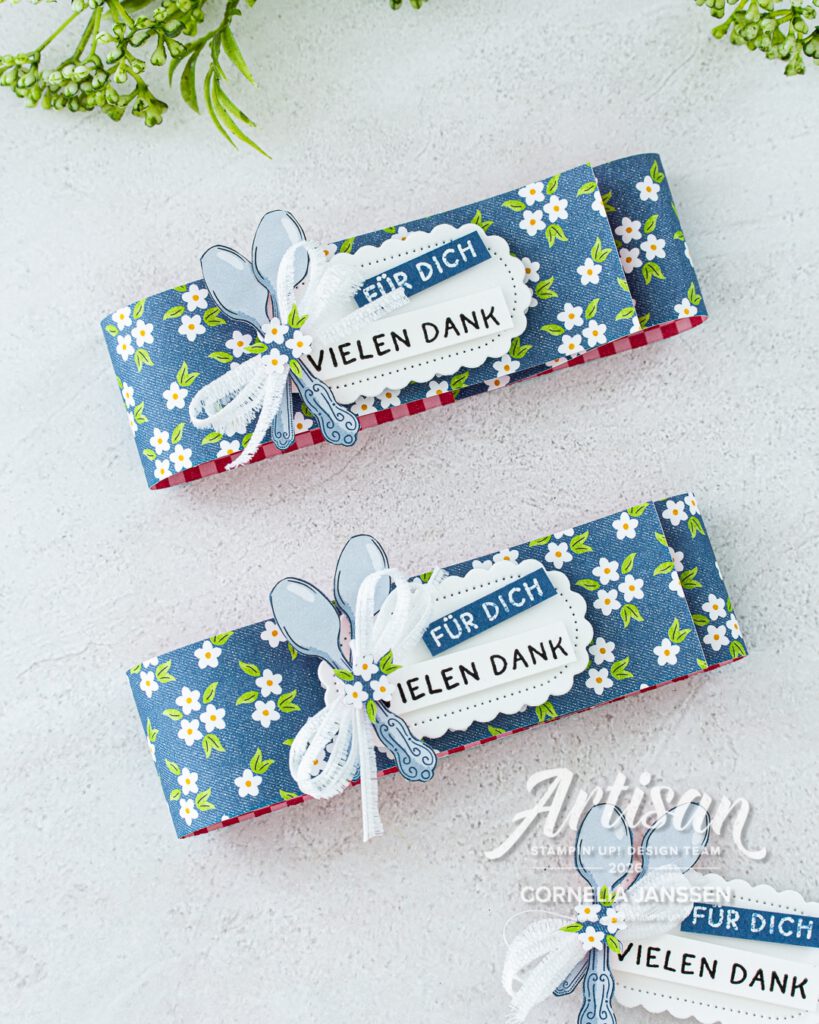 Schnelles DIY Gastgeschenk für einen kleinen Schokoladenriegel.